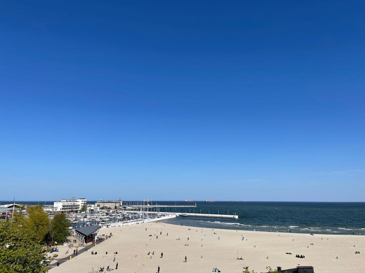Apartament Przy Plazy Gdynia Centrumアパートメント エクステリア 写真