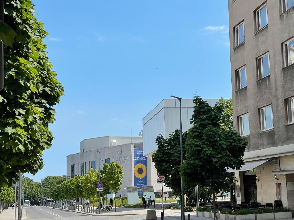 Apartament Przy Plazy Gdynia Centrumアパートメント エクステリア 写真